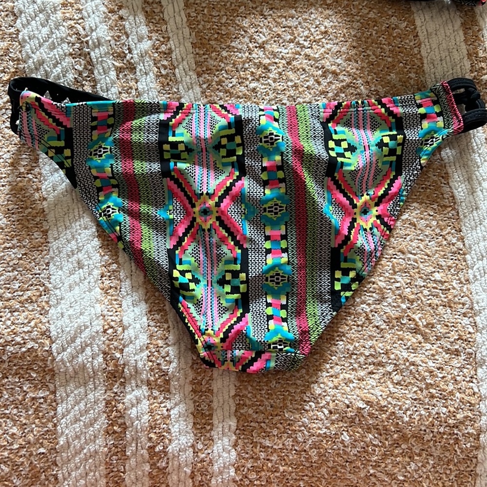 Multicolored bikini - Picture 3 of 8